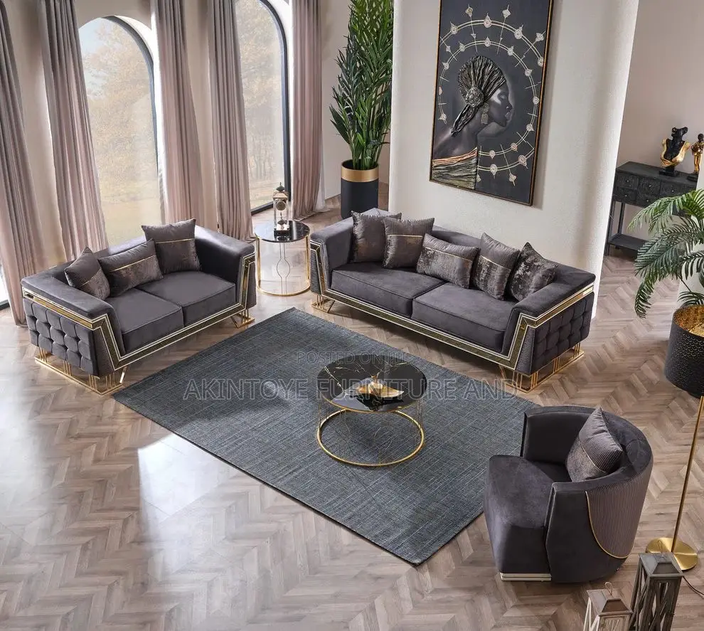 3/2/1. Sofa With Center Table