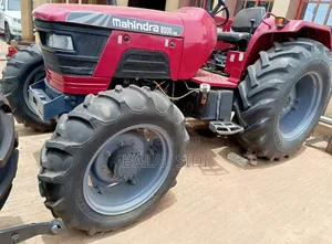 Used Mahindra Tractor Unit