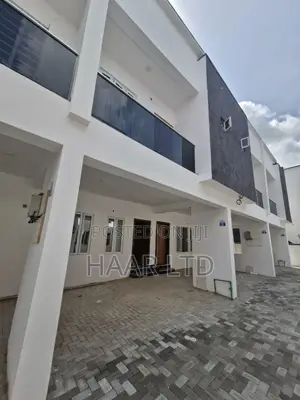 3bdrm Townhouse/Terrace in Off Lekki-Epe Expressway for sale