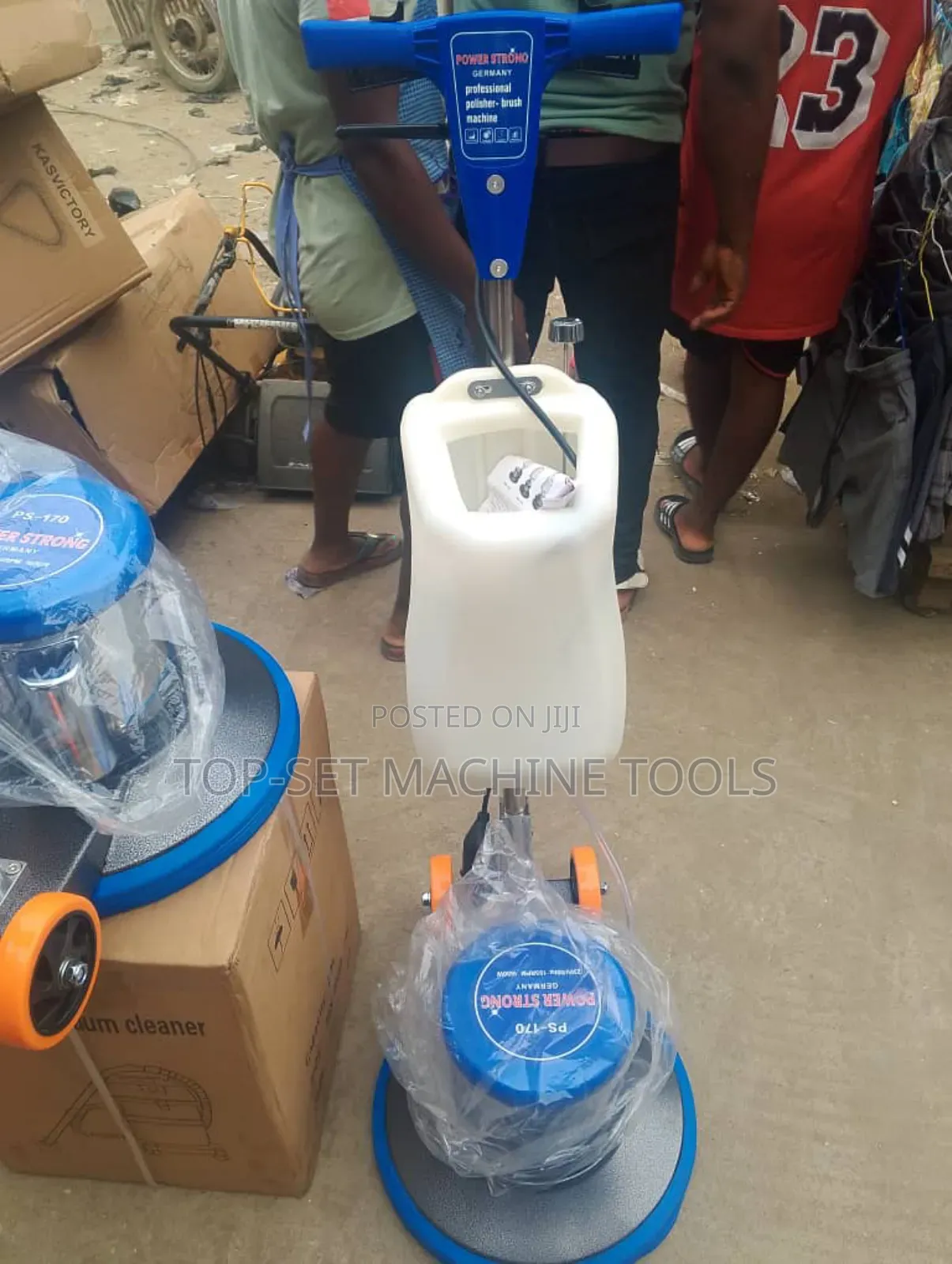 Floor Scrubber Machine