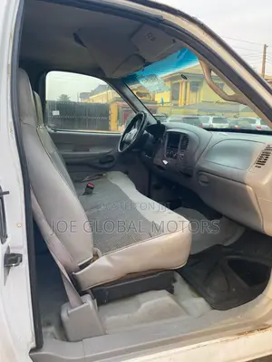 Ford F-150 Automatic 1998 White