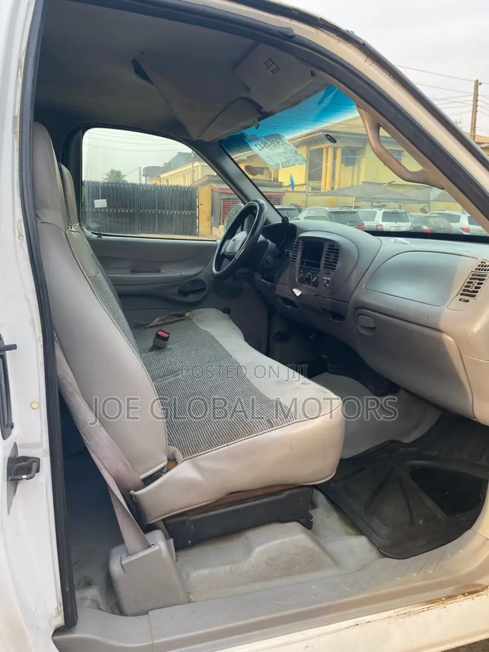 Ford F-150 Automatic 1998 White
