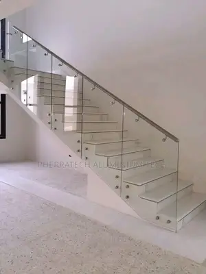 Tampered Glass 10mm Staircase