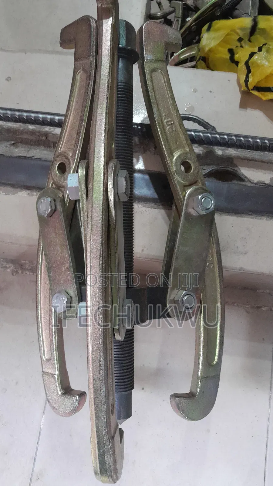 3 Leg Puller