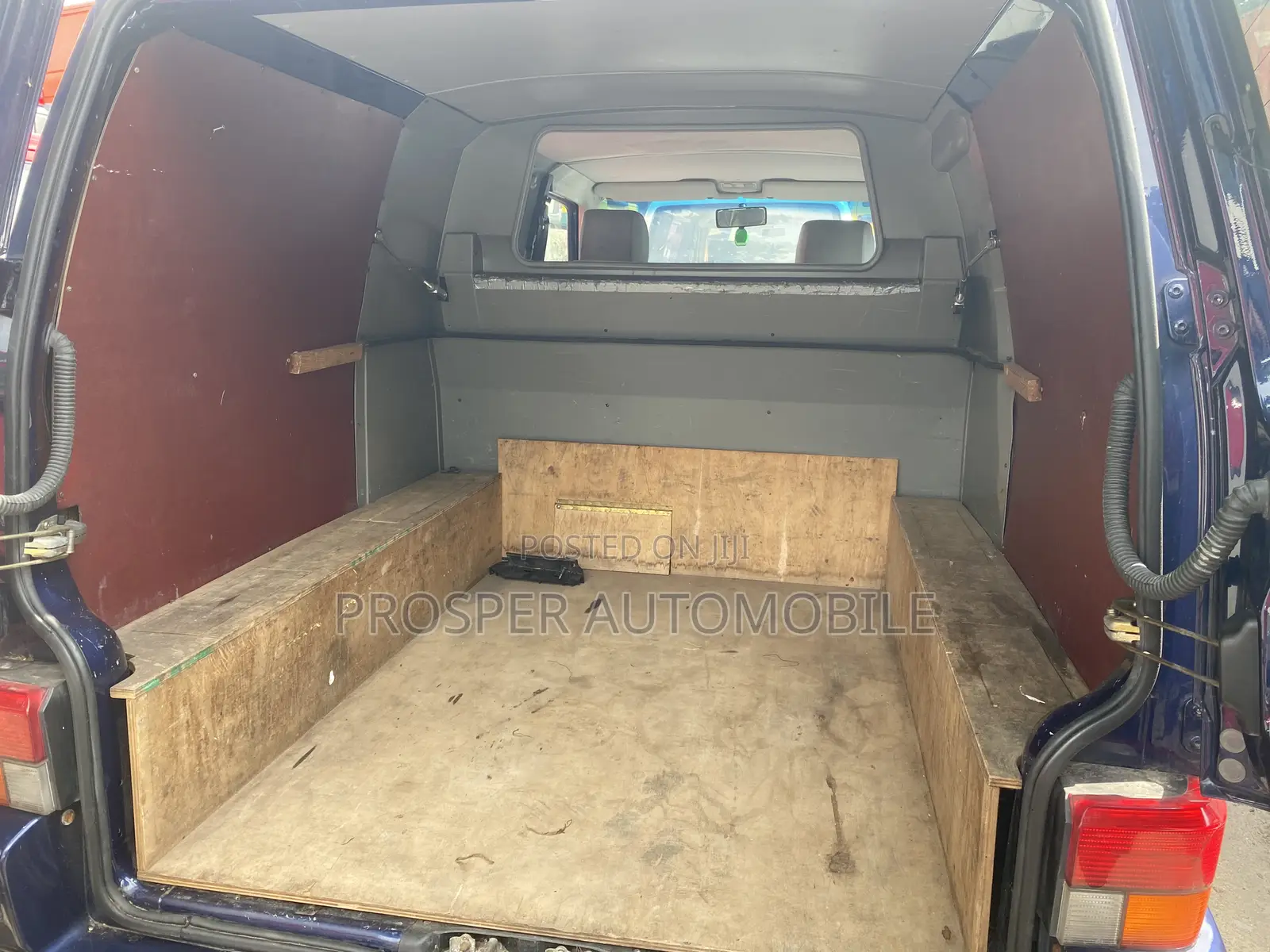 Volkswagen Transporter 2005 Blue