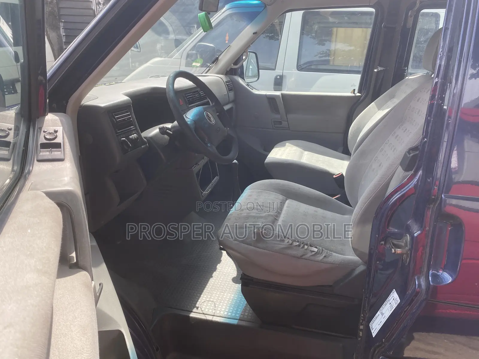 Volkswagen Transporter 2005 Blue