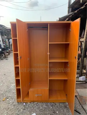 High Quality Specious 3 Face Wardrobe