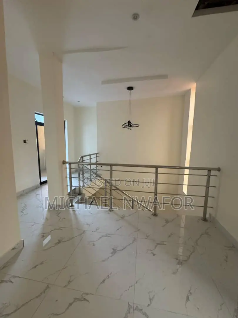 Furnished 2bdrm Apartment in Magodo G R A Phase 2 for sale