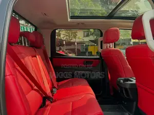 Toyota Tundra 2024 Black