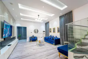 Luxury 5 Bedroom Self Compound Duplex With Pool,Snooker,Ps5