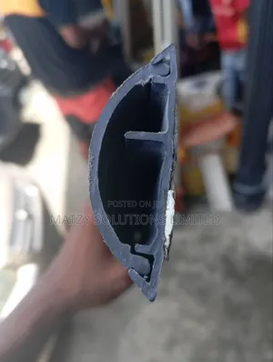 PVC Arc-Shaped Floor Trunking Self-Adhesive Surface-Mounted