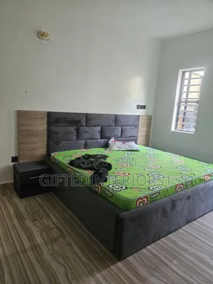 6 By 6 Bedframe With 2bedside