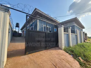 2bdrm Block of Flats in Ogheghe Community, Benin City for sale