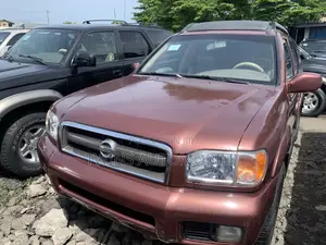 Nissan Pathfinder SE 4x4 2004 Brown