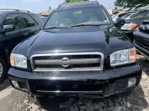 Nissan Pathfinder LE Platinum 4x4 2004 Black