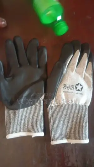 Anti Colt Hand Gloves