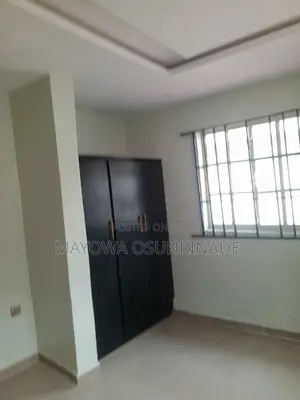 2bdrm Apartment in Ologuneru for rent