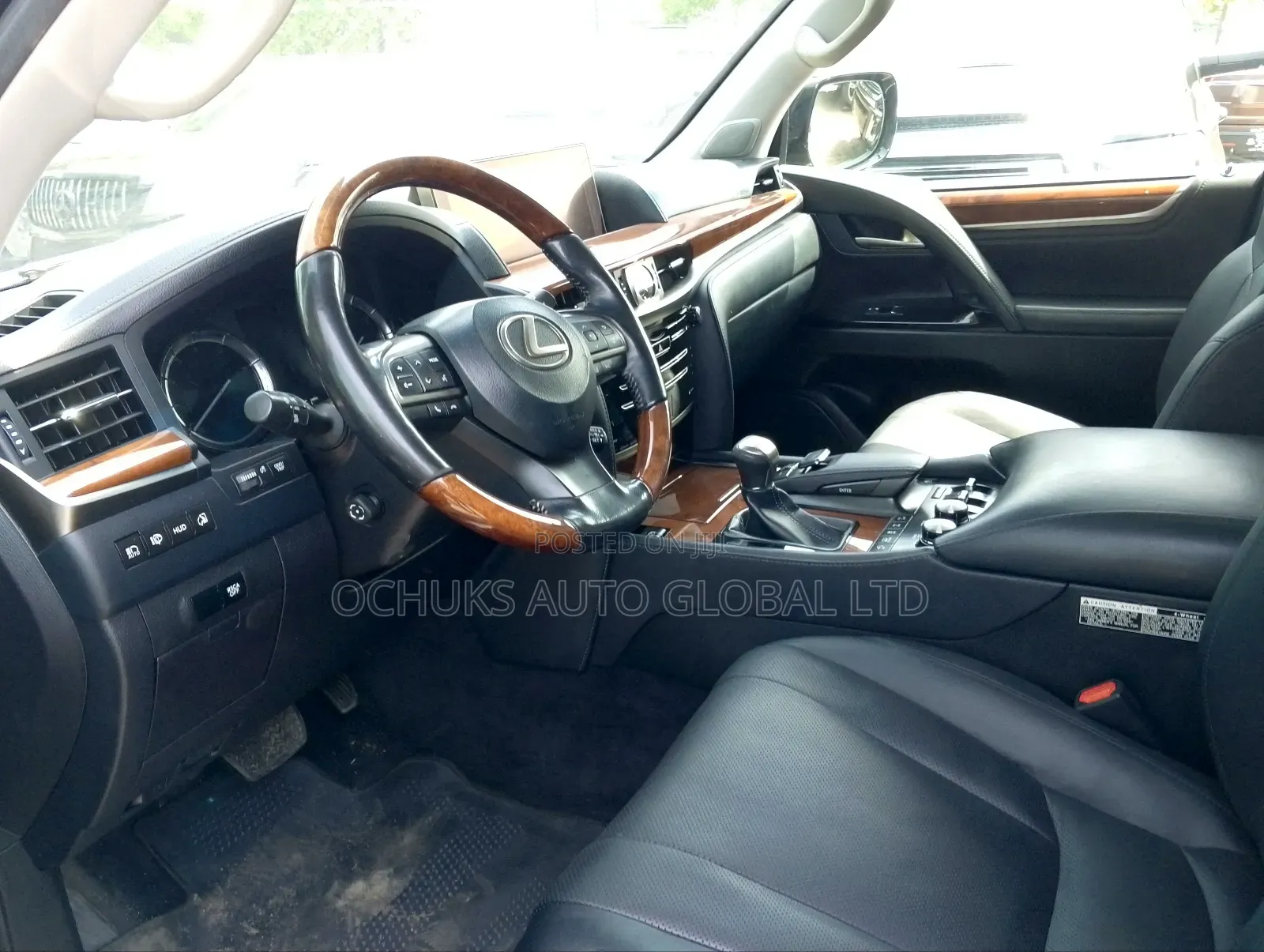 Lexus LX 2018 Black