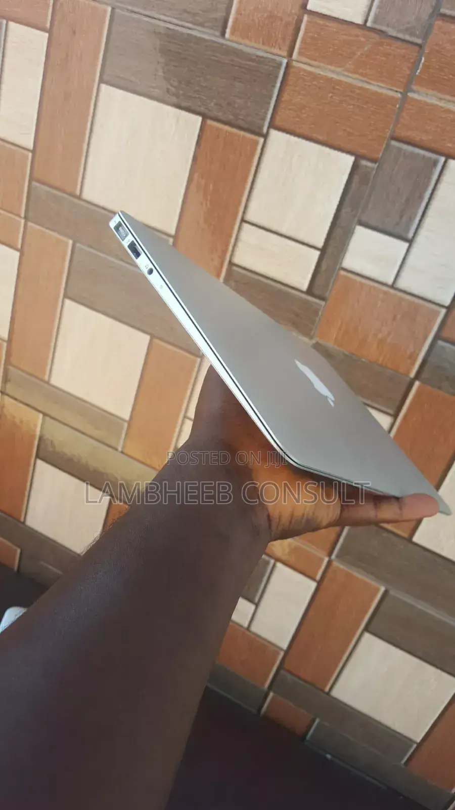Laptop Apple MacBook Air 2011 4GB Intel Core i5 SSD 128GB