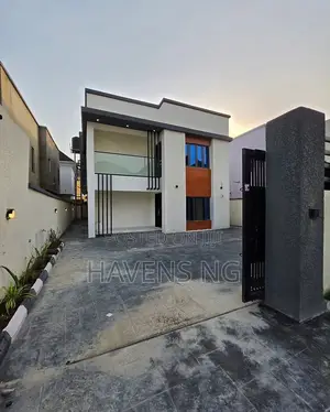 4bdrm Duplex in Lekki Phase 2 for sale