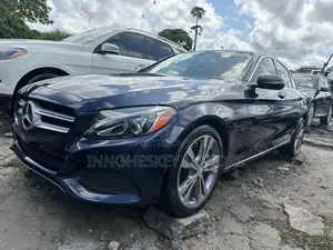 Photo - Mercedes-Benz C300 Sport 4Matic Sedan AWD (2.0L 4cyll 7A) 2016 Blue