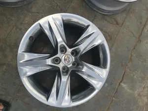 Toyota Highlander 19 Rim 2015/16 Follow Come