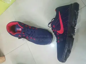 Nike Juggling Canvas