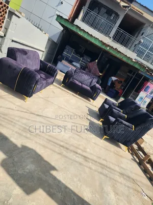 Neatly Constructed Set of Sofa Made With Quality Materials
