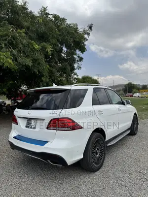 Mercedes-Benz M Class 2012 White