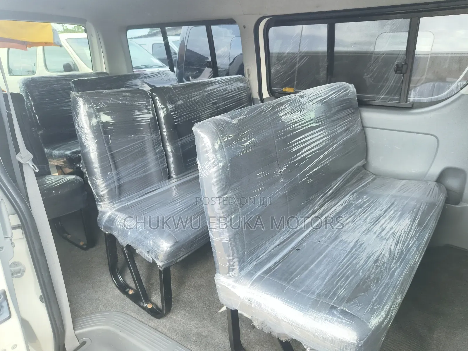 Toyota HiAce 2013 White