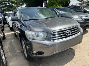 Toyota Highlander 2010 Gray