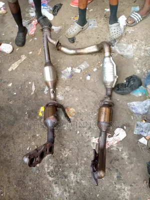 Complete Catalyst for Toyota 4 Runner 2005 Model Tokunbo