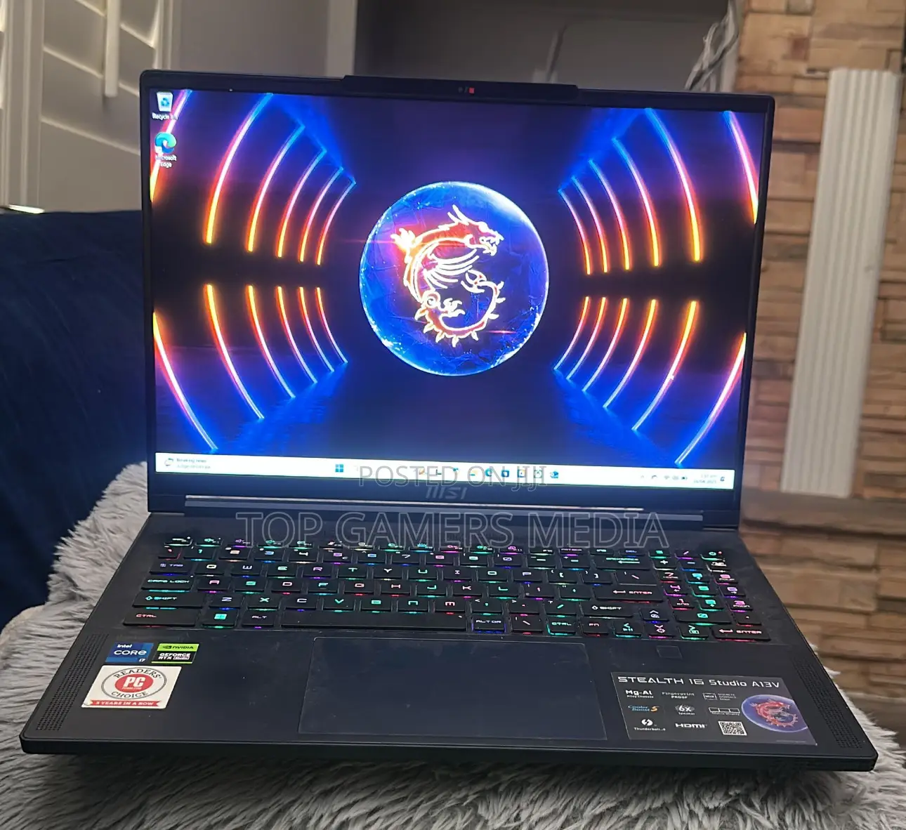 Laptop MSI Stealth 16 Studio A13VG 32GB Intel Core i7 SSD 1T