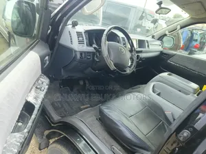 Toyota Grand HiAce 2014 Black