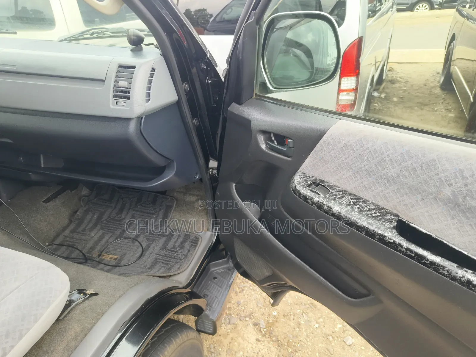 Toyota Grand HiAce 2014 Black