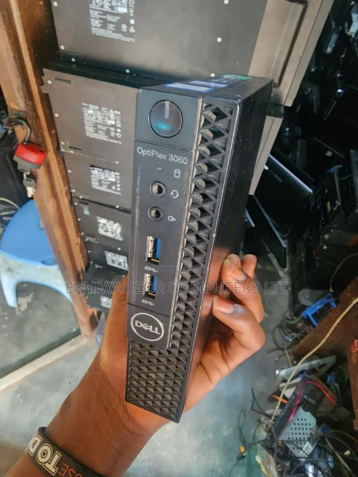 Desktop Computer Dell OptiPlex 3060 8GB Intel Core i5 SSD 256GB