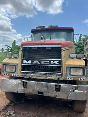 Mack Ch Truck Head 24 Valve Single Axle