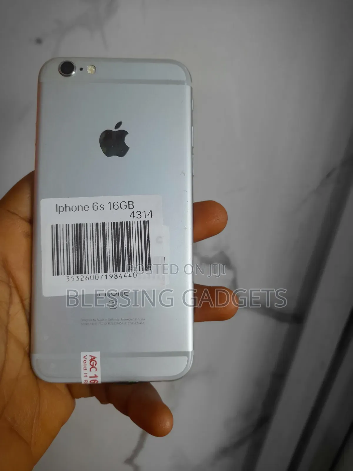 Apple iPhone 6s 64 GB