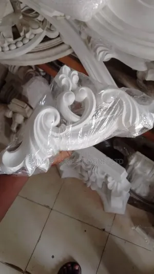 High Quality Cornices Corner Skirting
