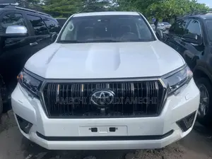 Toyota Land Cruiser Prado 2023 White