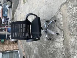 Office Swivel Chair With Arm