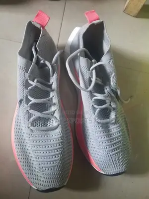 Nike Juggling Size 45 Canvas