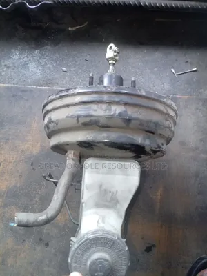 Honda C R v 2005-2007 Master Cylinder and Booster