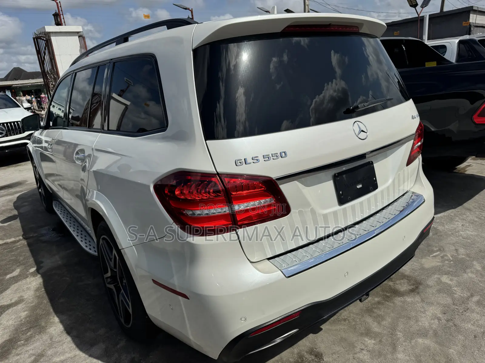 Mercedes-Benz GL-Class 550 2016 White
