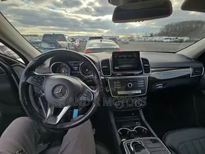 Mercedes-Benz GLE-Class 2016 Silver