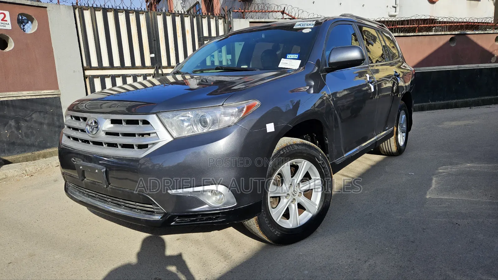 Toyota Highlander Limited 3.5L 2WD 2013 Gray