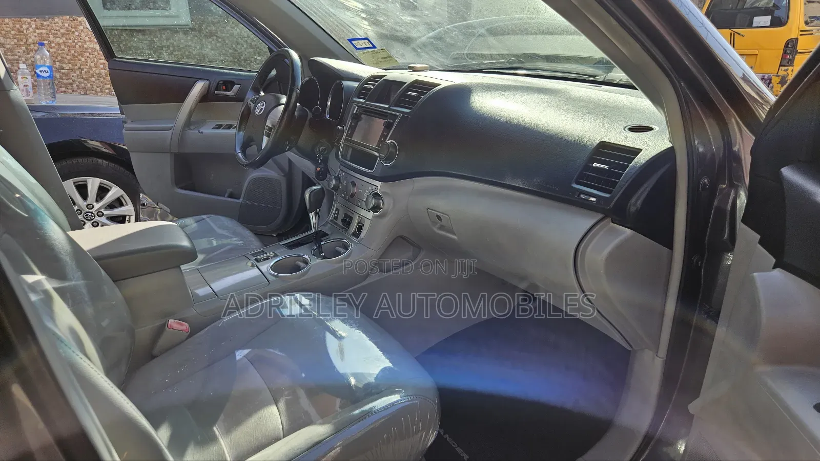 Toyota Highlander Limited 3.5L 2WD 2013 Gray