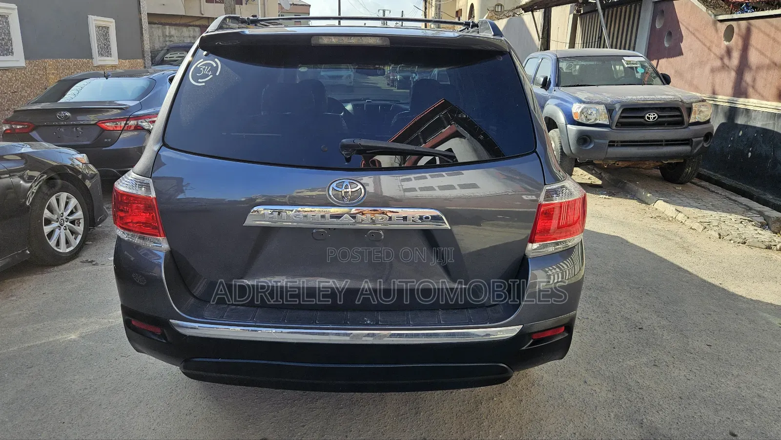 Toyota Highlander Limited 3.5L 2WD 2013 Gray