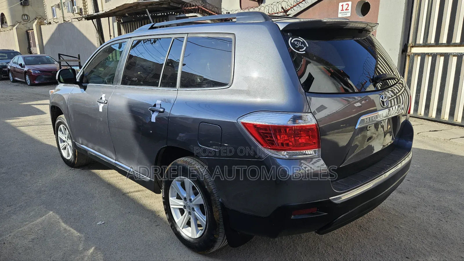 Toyota Highlander Limited 3.5L 2WD 2013 Gray
