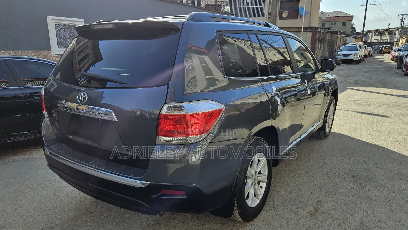 Toyota Highlander Limited 3.5L 2WD 2013 Gray